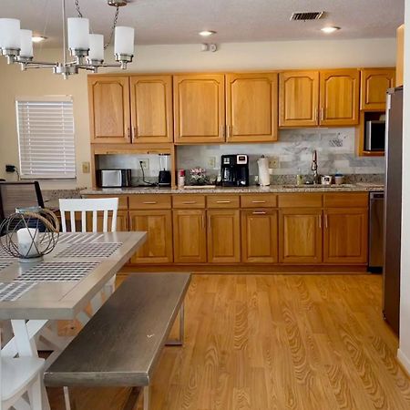 Delightful 3 Bdrm Home, Mins To Clearwater Beach Екстер'єр фото