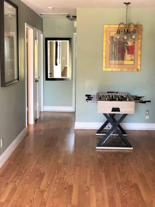 Delightful 3 Bdrm Home, Mins To Clearwater Beach Екстер'єр фото