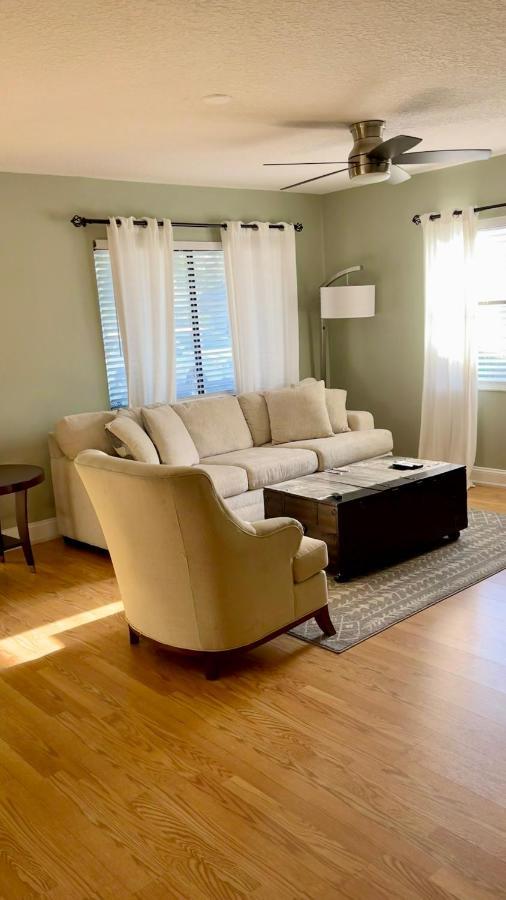Delightful 3 Bdrm Home, Mins To Clearwater Beach Екстер'єр фото