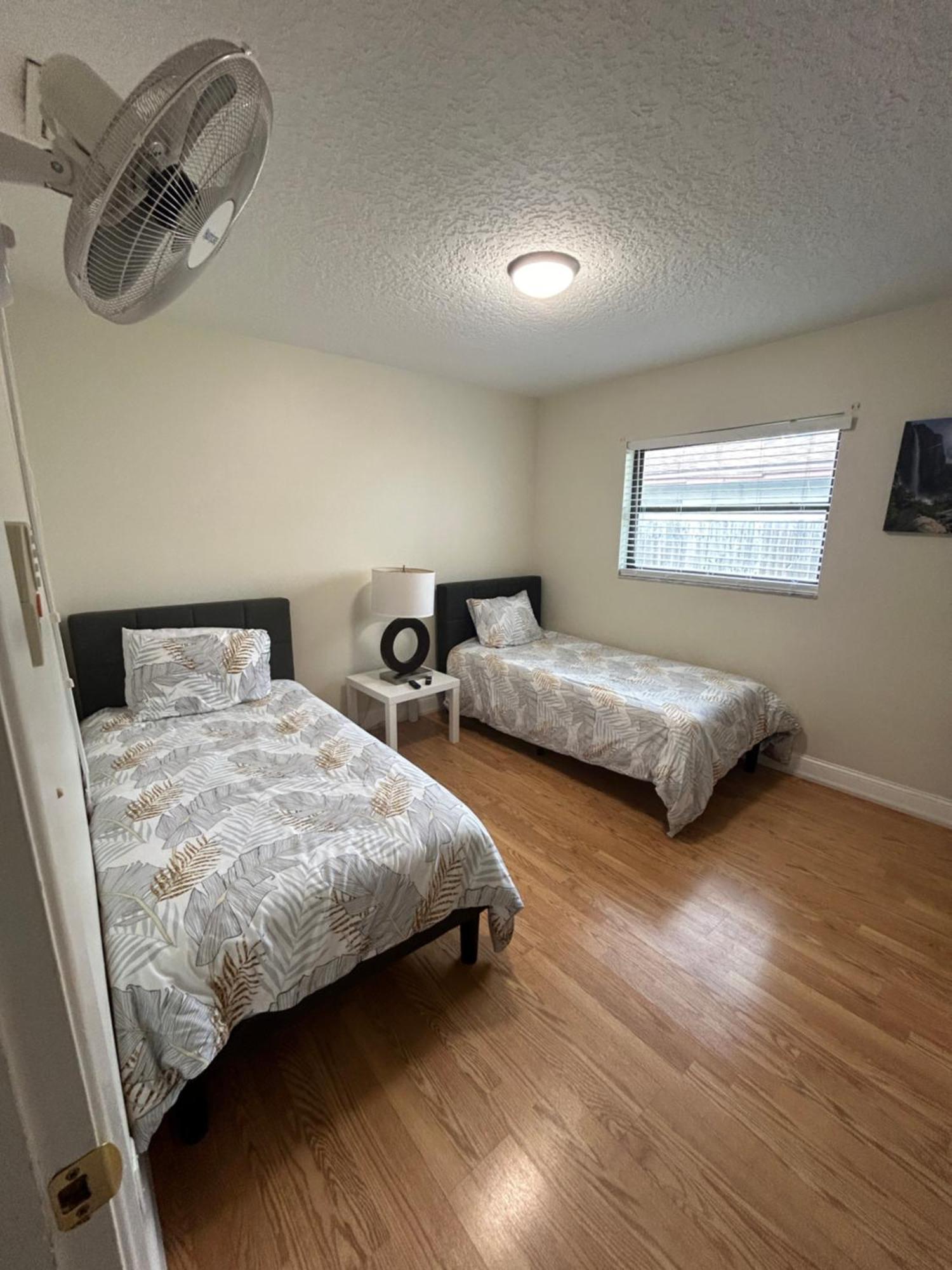Delightful 3 Bdrm Home, Mins To Clearwater Beach Екстер'єр фото